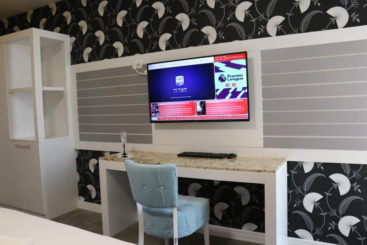 Hotel Admiral Prizren Bagian luar foto