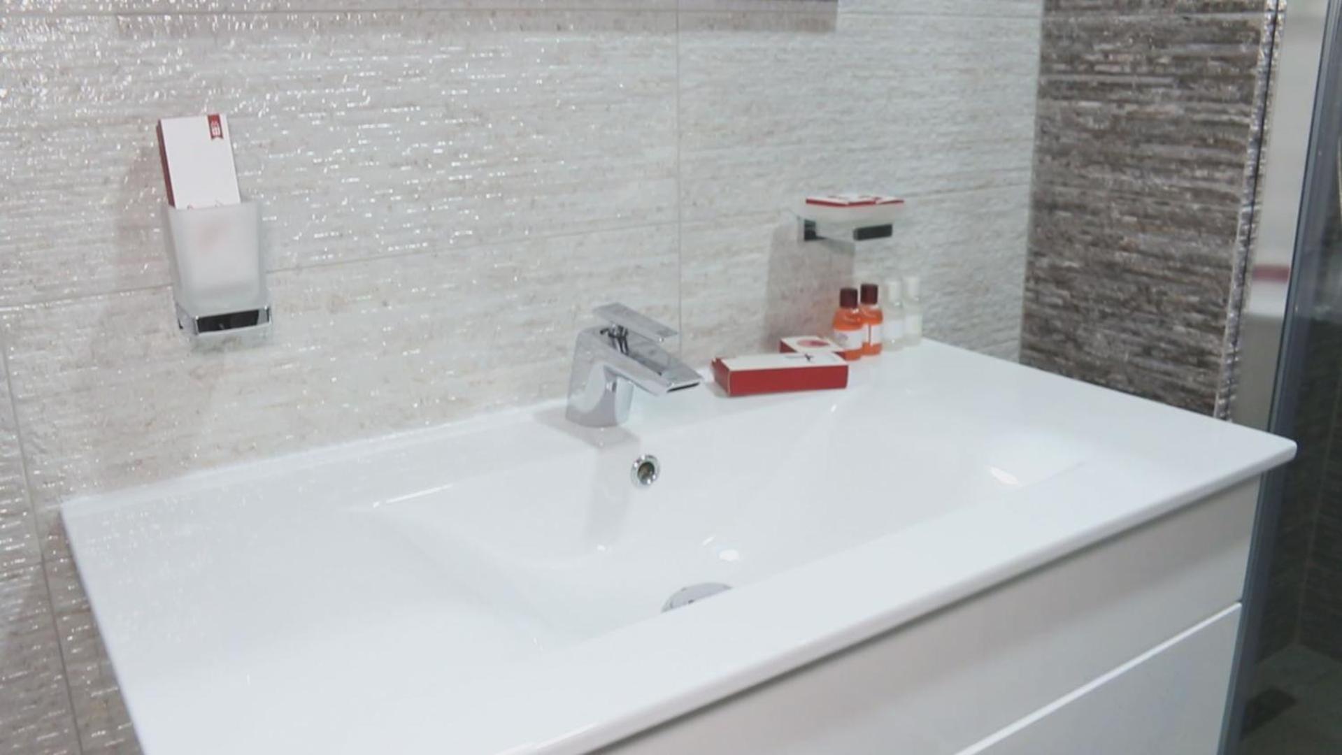 Hotel Admiral Prizren Bagian luar foto