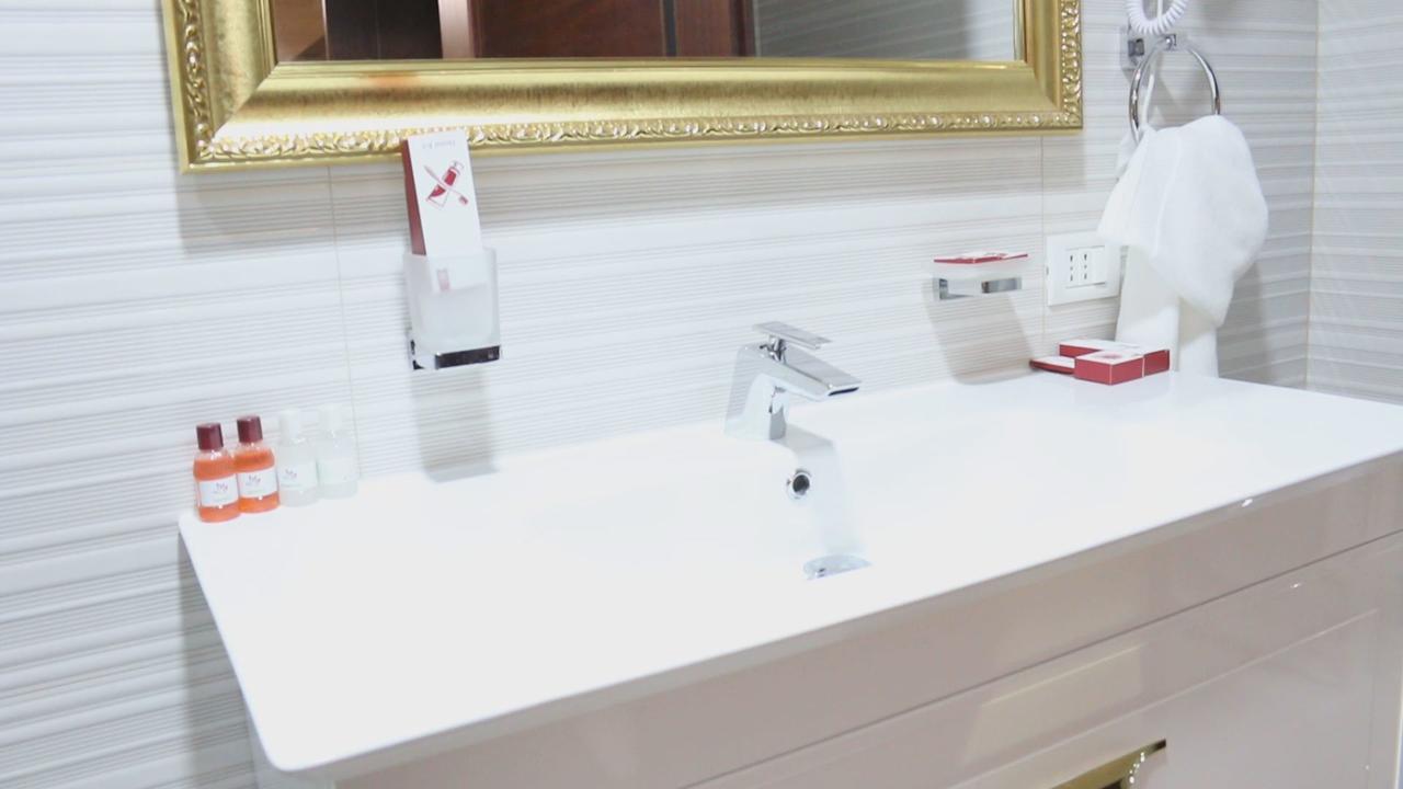 Hotel Admiral Prizren Bagian luar foto