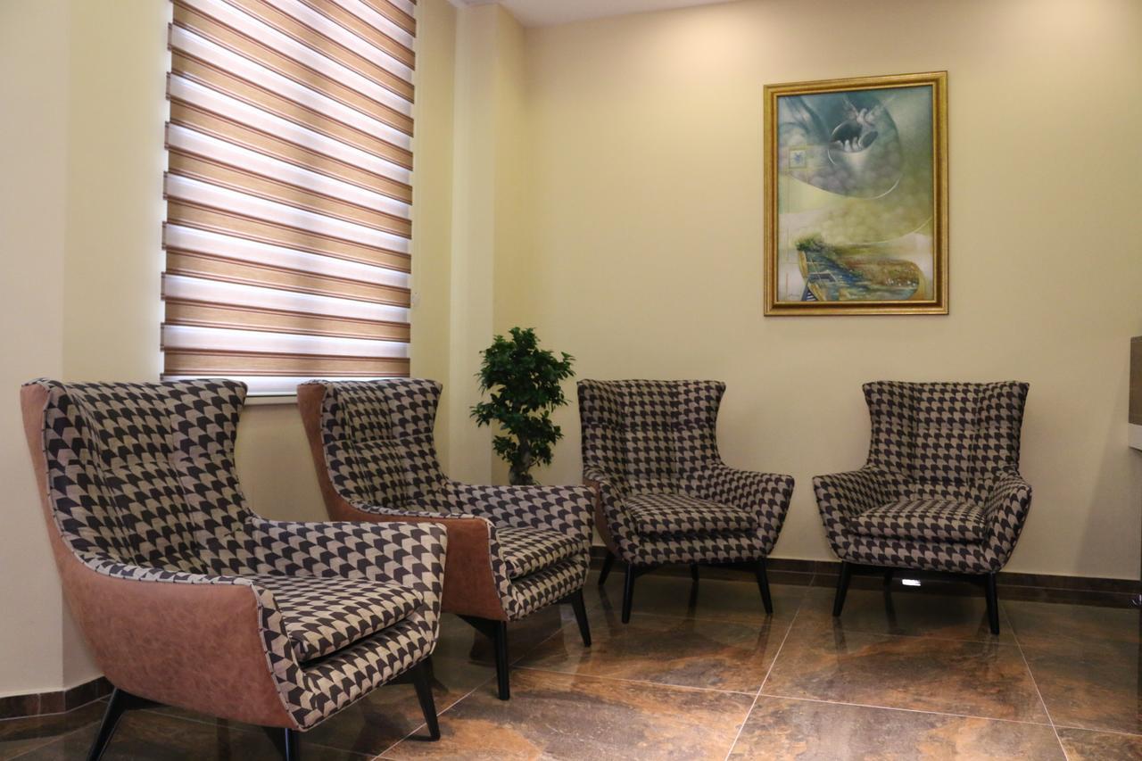 Hotel Admiral Prizren Bagian luar foto