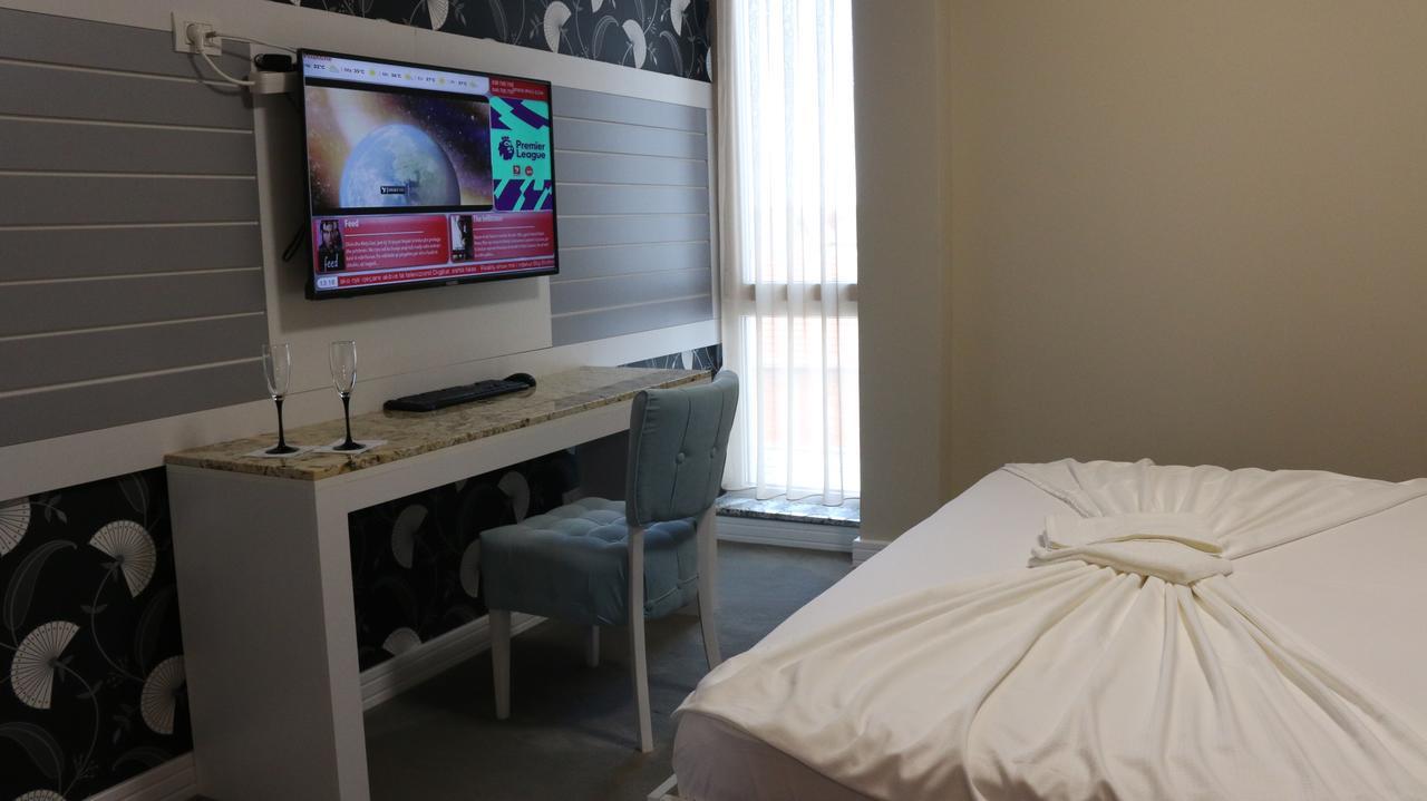 Hotel Admiral Prizren Bagian luar foto